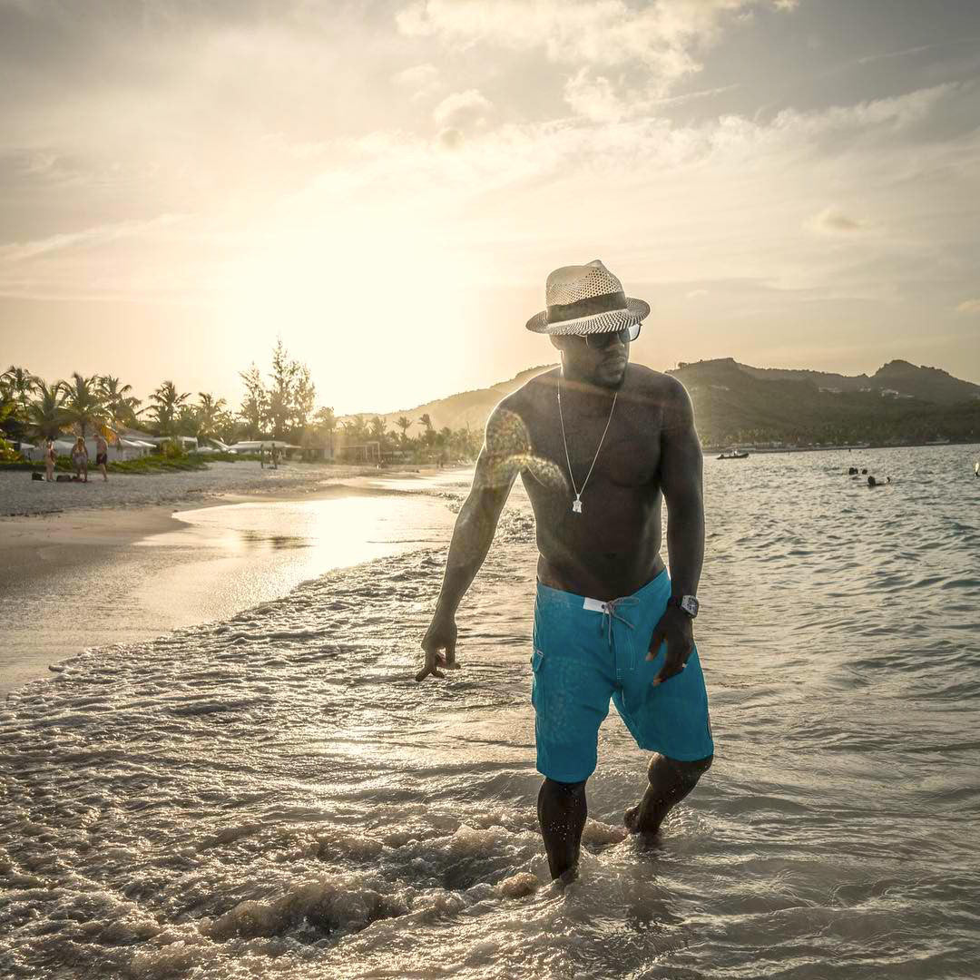 SPOTTED: Kevin Hart Sports Katin Kylon Trunks on Honeymoon